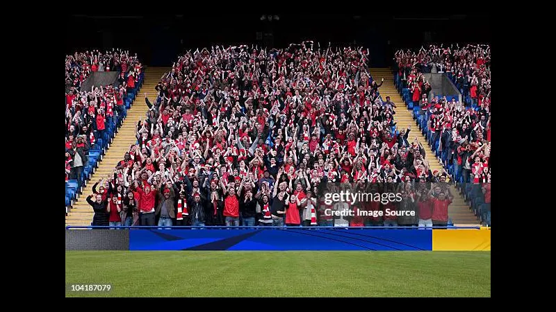 Đám đông tham gia sự kiện